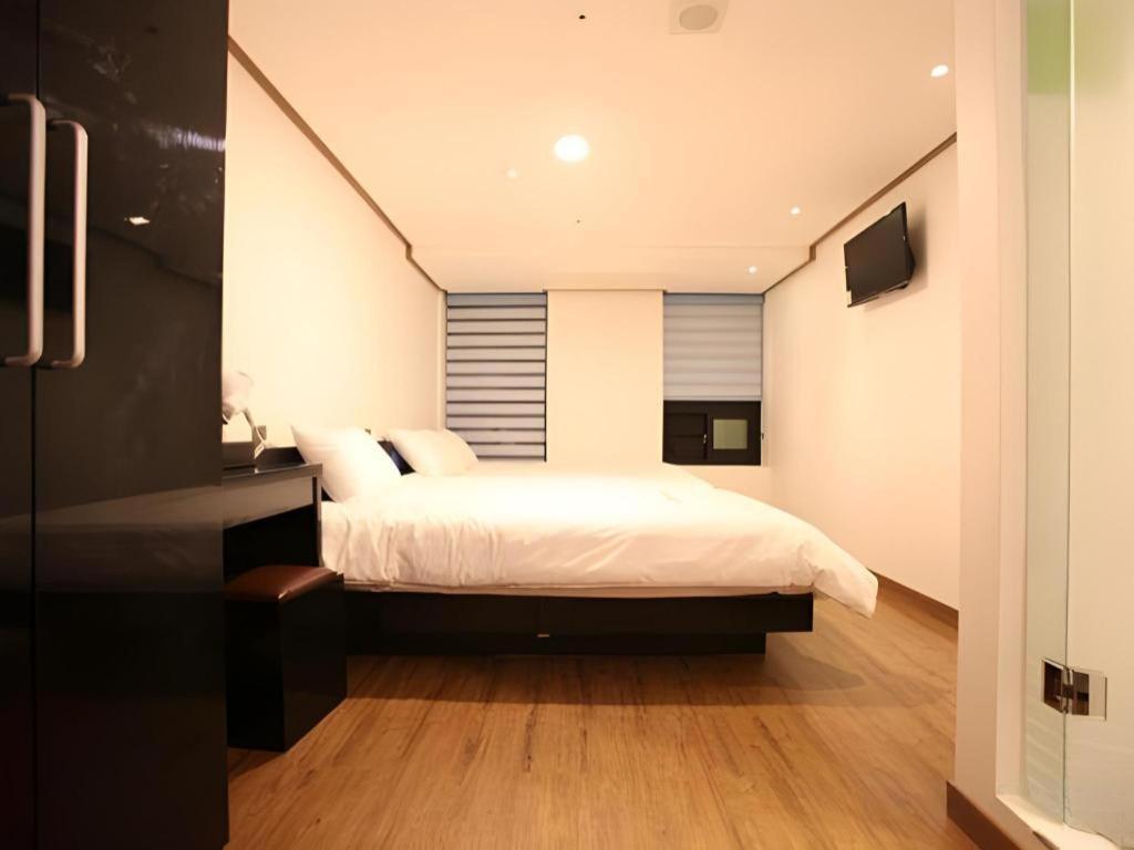 Myeongdong Mom House Hotel Seul Exterior foto