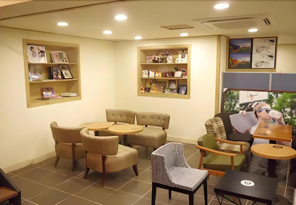 Myeongdong Mom House Hotel Seul Exterior foto